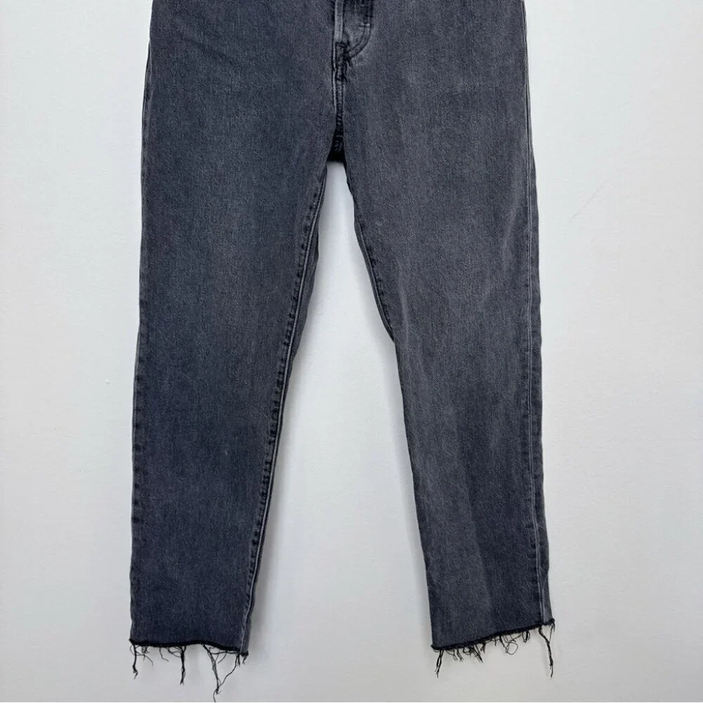 Levi's Womens 25 501 Crop Raw Hem Gray Wash Jeans - Picture 6 of 15